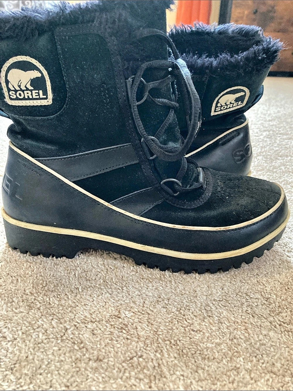 Sorel Joan of Arctic Wedge Black Wedge Boots US 8